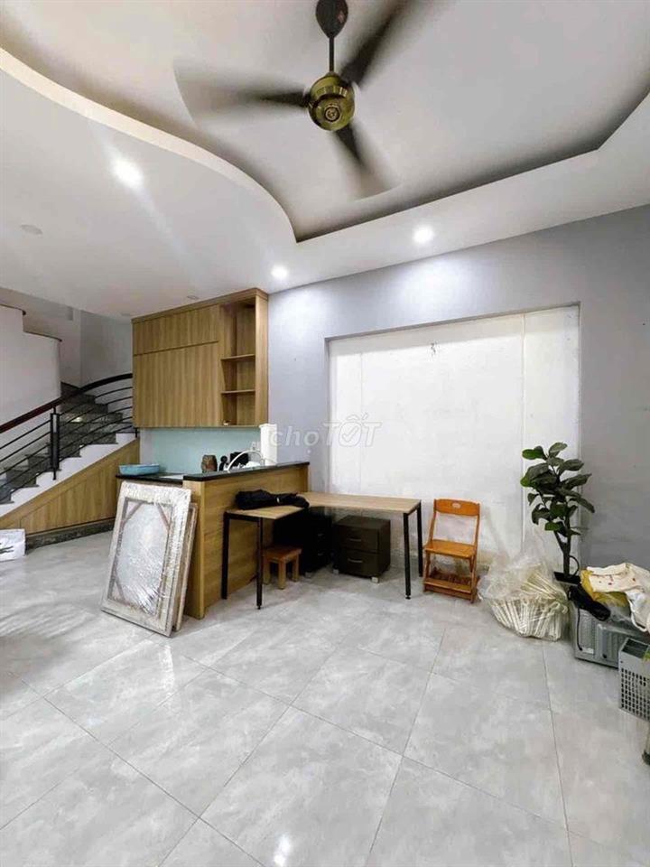 Hẽm Oto-Nhà Như Mới-Sát Mặt Tiền 🏡