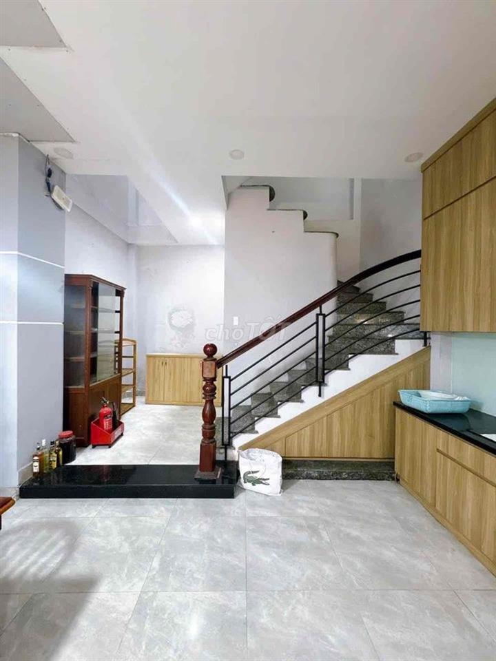 Hẽm Oto-Nhà Như Mới-Sát Mặt Tiền 🏡