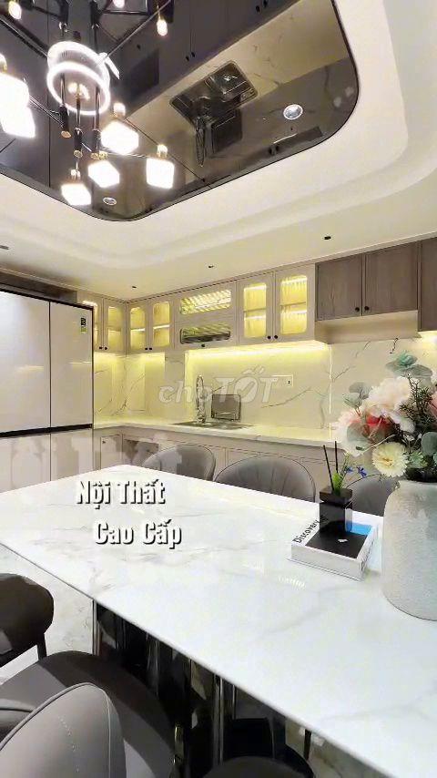 siêu phẩm mới ra lò chính chủ gửi bán 1 trệt 3 lầu Gò Vấp