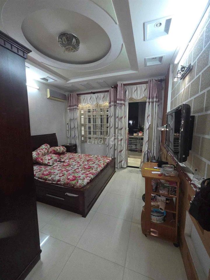 Bán nhà 1 trệt 3 lầu ,5 PN , 6wc đường số 2 ,phường 11, Gò vấp