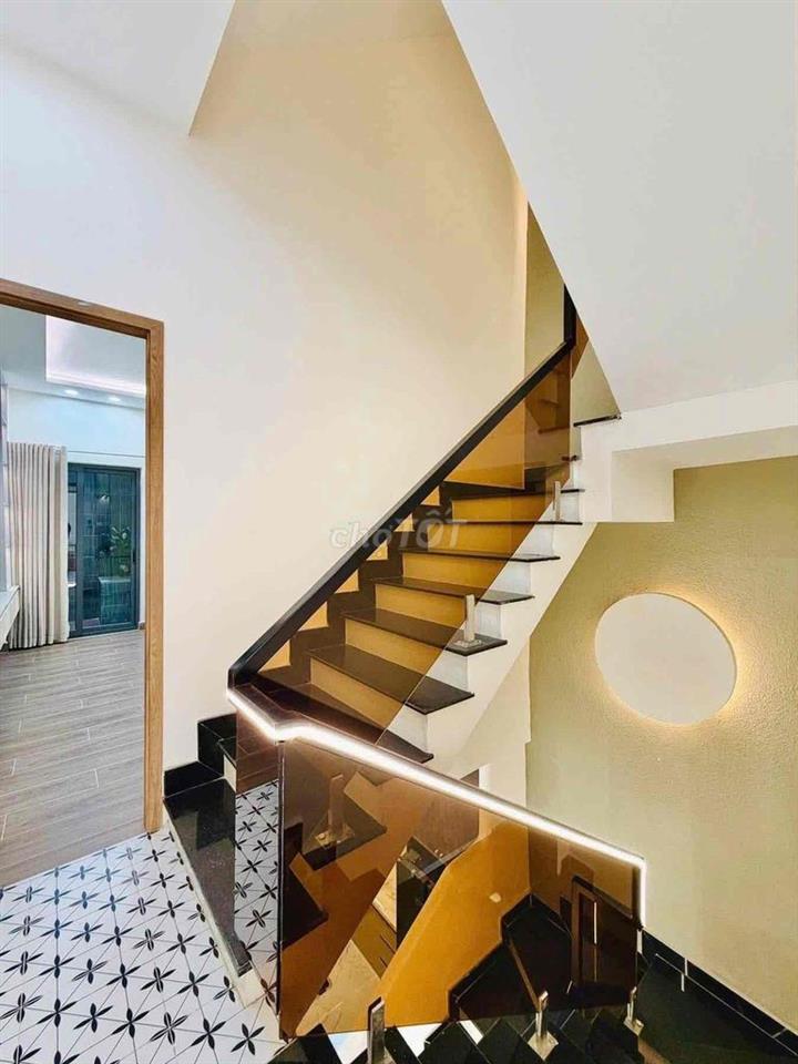 Cho Thuê Nhà Mới Full Nội Thất Đường Lê Văn Thọ