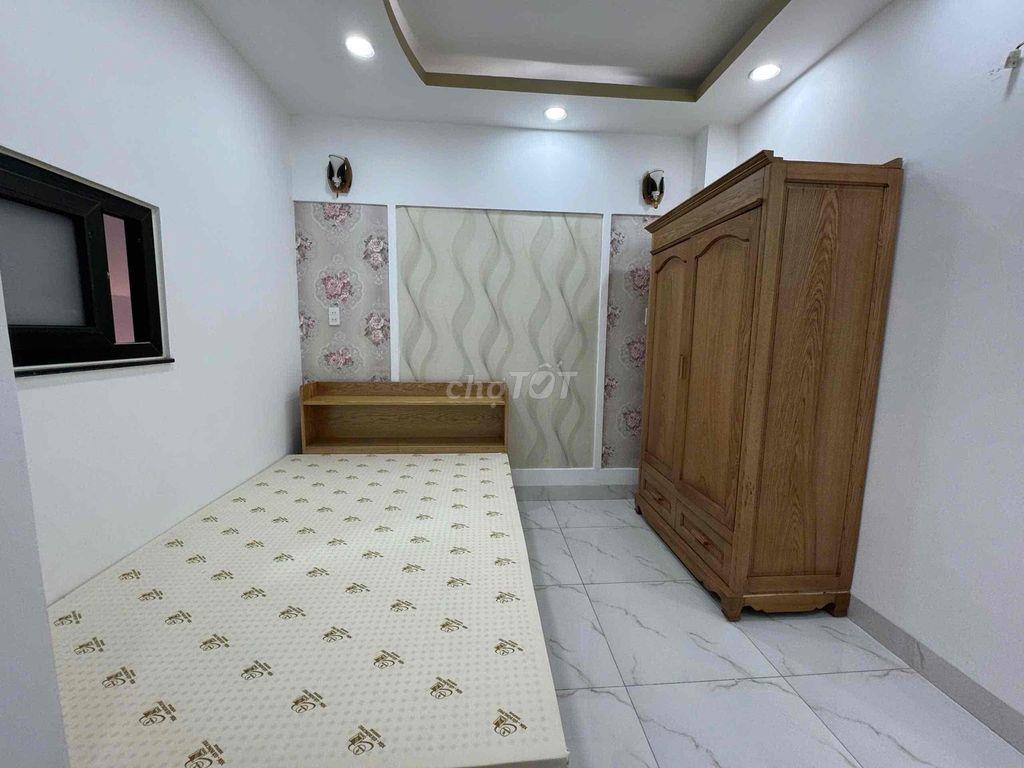 Nhà giảm mạnh còn 5.7 tỷ, hẻm 6m thông, 30m ra MT, 4 tầng 5,1x7m