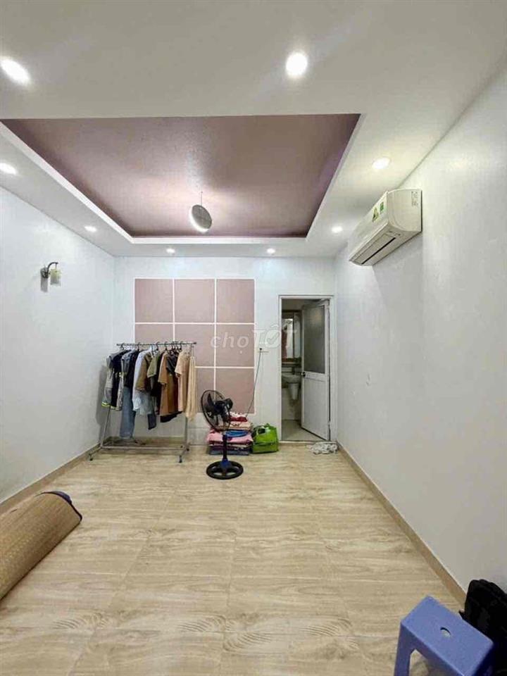 Nhà hẻm ô tô tránh, phân lô, 4 tầng 5x10, dân trí, giá rẻ, Quang Trung
