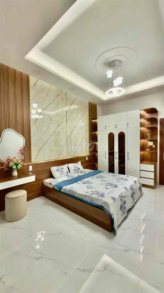 Nhà giảm còn 5,89 tỷ, DT khủng zá cực tốt, hẻm thông sau căn MT