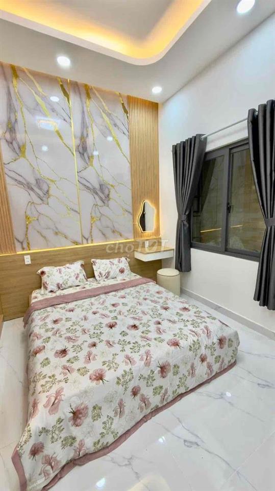 Nhà giảm còn 5,89 tỷ, DT khủng zá cực tốt, hẻm thông sau căn MT