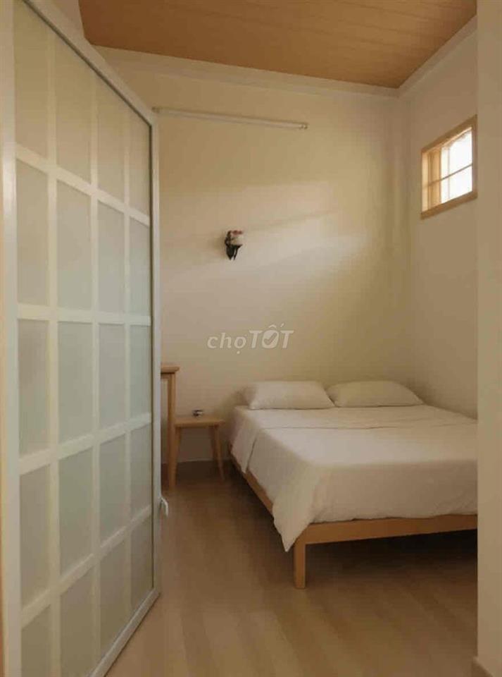 Nhà hẻm 3.5m, 30m ra mặt tiền, 2 tầng 54m2 3 phòng ngủ, Thống Nhất