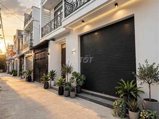 Nhà hẻm 3 gác thông, gần mặt tiền, 2 tầng 3.9x10 Thống Nhất P11 Gò Vấp