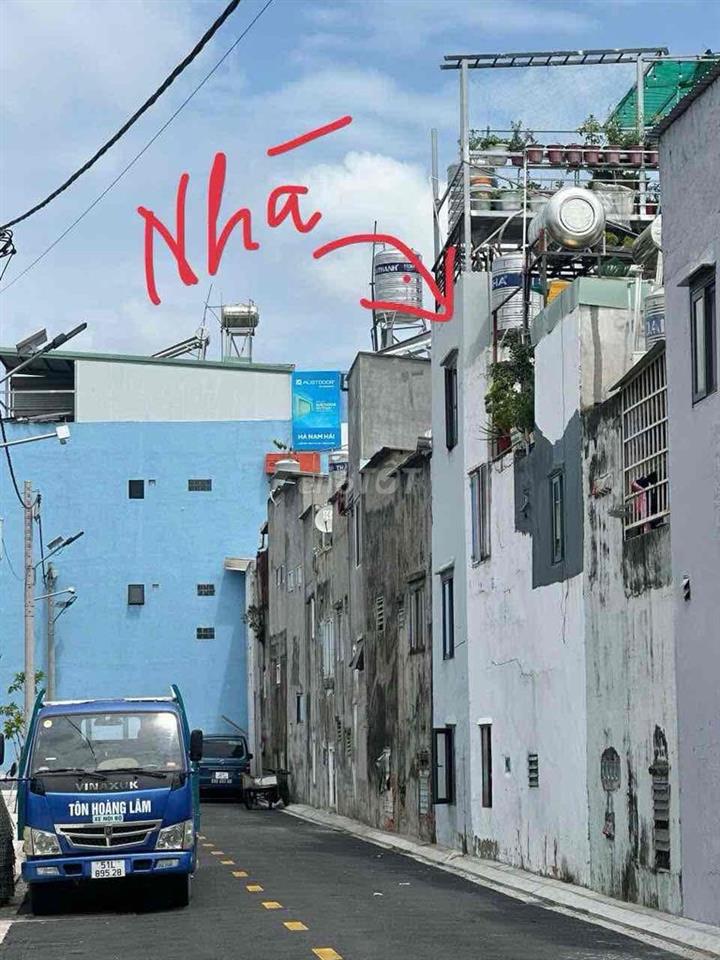 Giảm 200Tr, hẻm ô tô thông 1 sẹc, Trệt lửng lầu, mái sân thượng, 4x9m