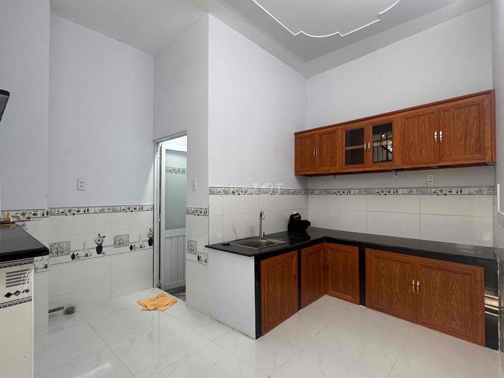 Nhà 1 mặt hẻm, 1 căn ra hẻm xe tải thông, 2 tầng 3.6x9