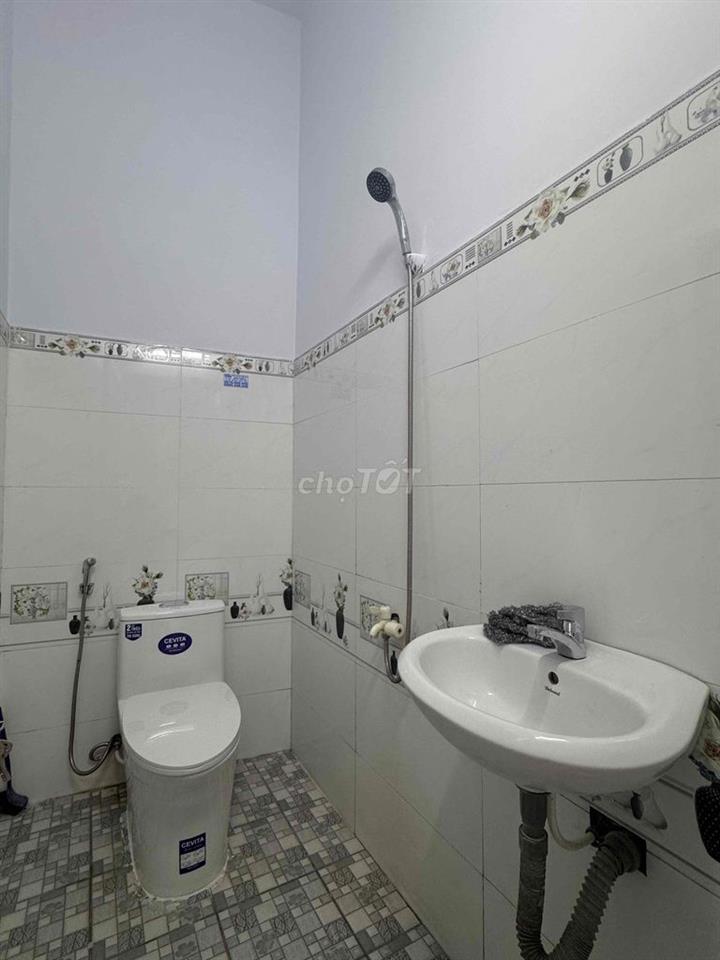 Nhà 1 mặt hẻm, 1 căn ra hẻm xe tải thông, 2 tầng 3.6x9