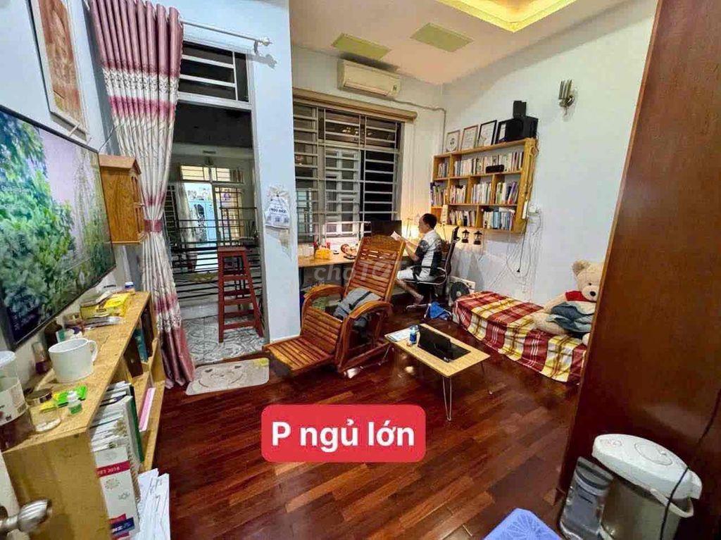 Nhà 2 tầng 4x9, hẻm trước nhà 3m, 30m ra hẻm ô tô, Phạm Văn Chiêu