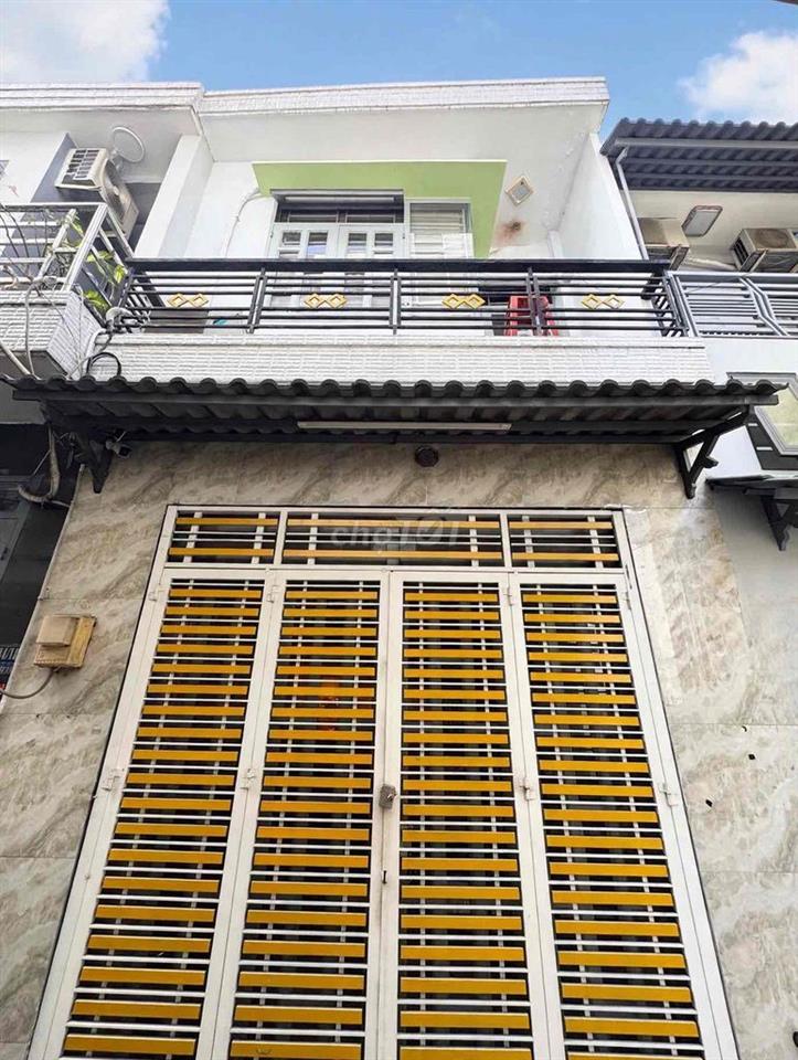 Nhà 2 tầng 4x9, hẻm trước nhà 3m, 30m ra hẻm ô tô, Phạm Văn Chiêu