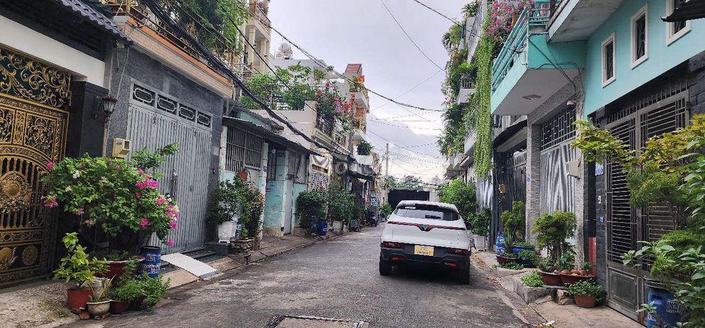 Bán đất tặng 10 phòng cho thuê