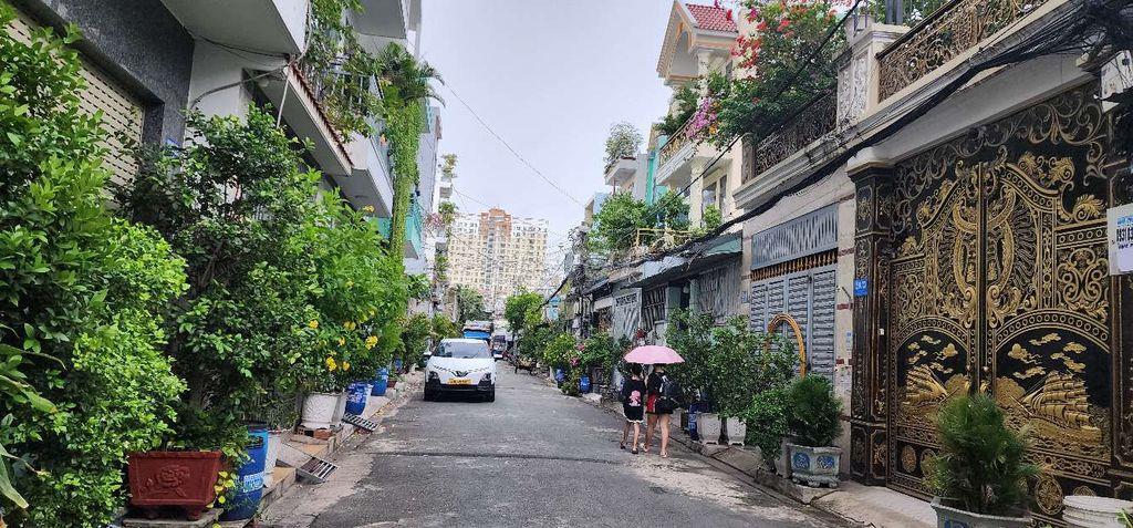 Bán đất tặng 10 phòng cho thuê