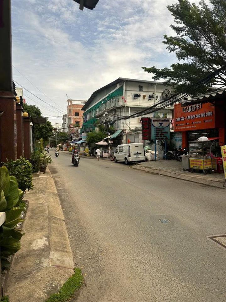 Bán nhà cấp 4 hẻm xe tải