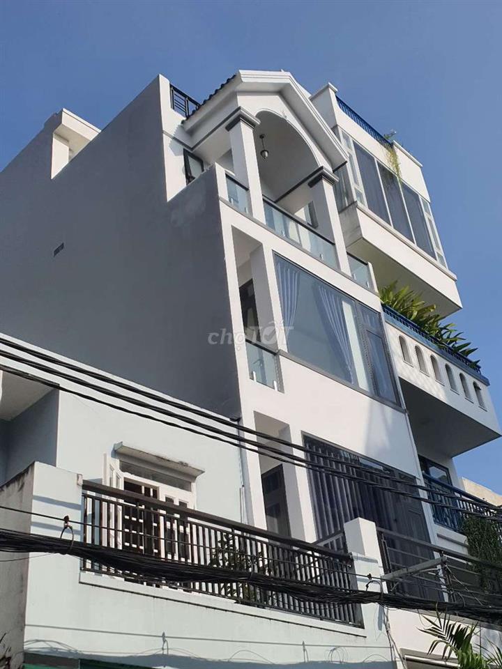Nhà đẹp, hẻm ô tô, khu dân trí cao, buôn bán sầm uất nhất 
