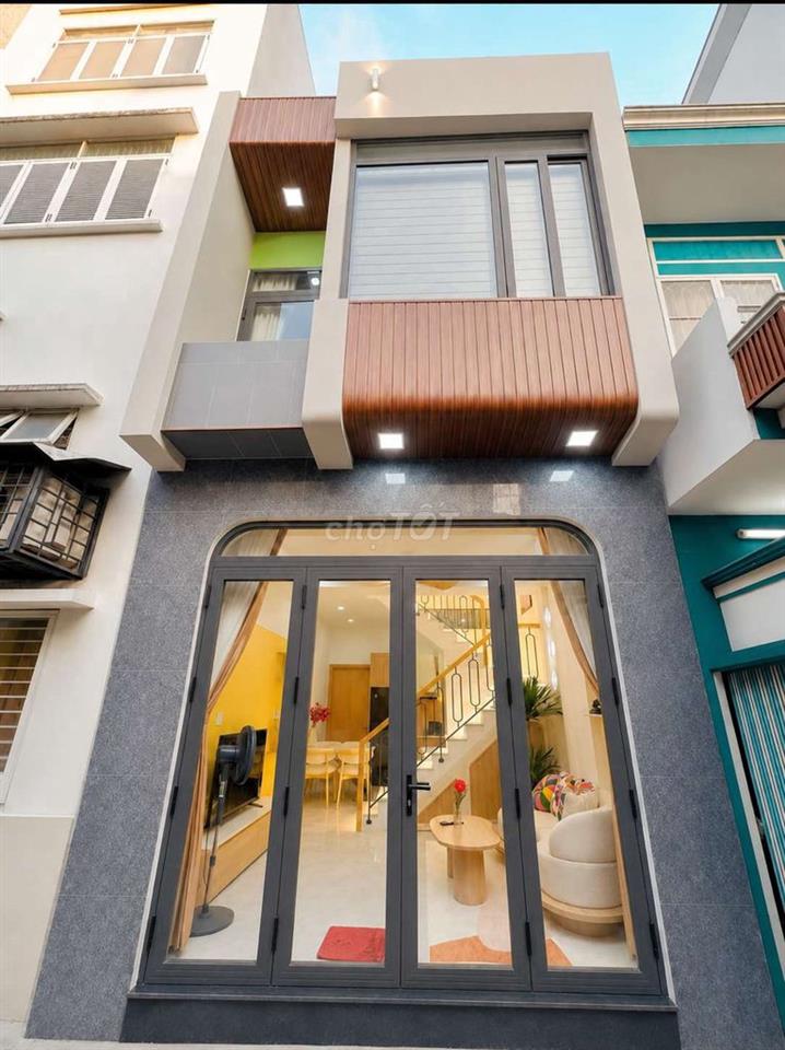 Nhà 2 Tầng ,3 PN , 2 WC Gần Đ. Quang Trung GV