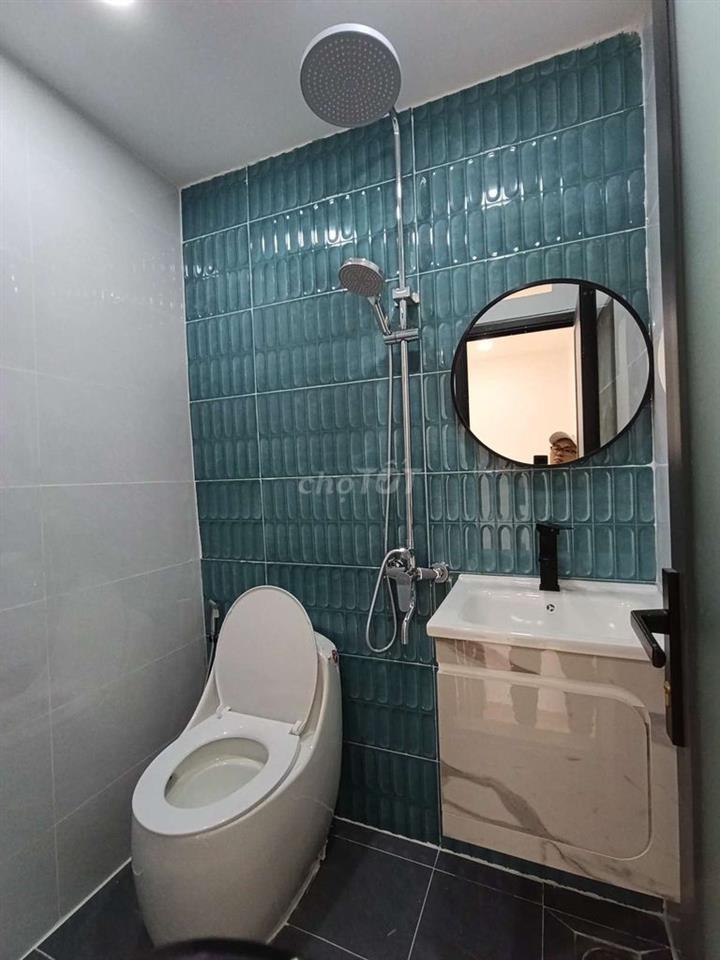 Nhà 2 Tầng ,3 PN , 2 WC Gần Đ. Quang Trung GV