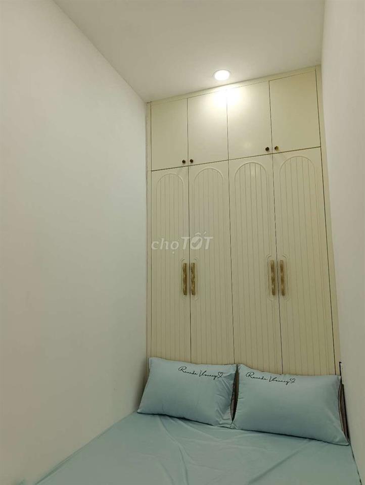 Nhà 2 Tầng ,3 PN , 2 WC Gần Đ. Quang Trung GV