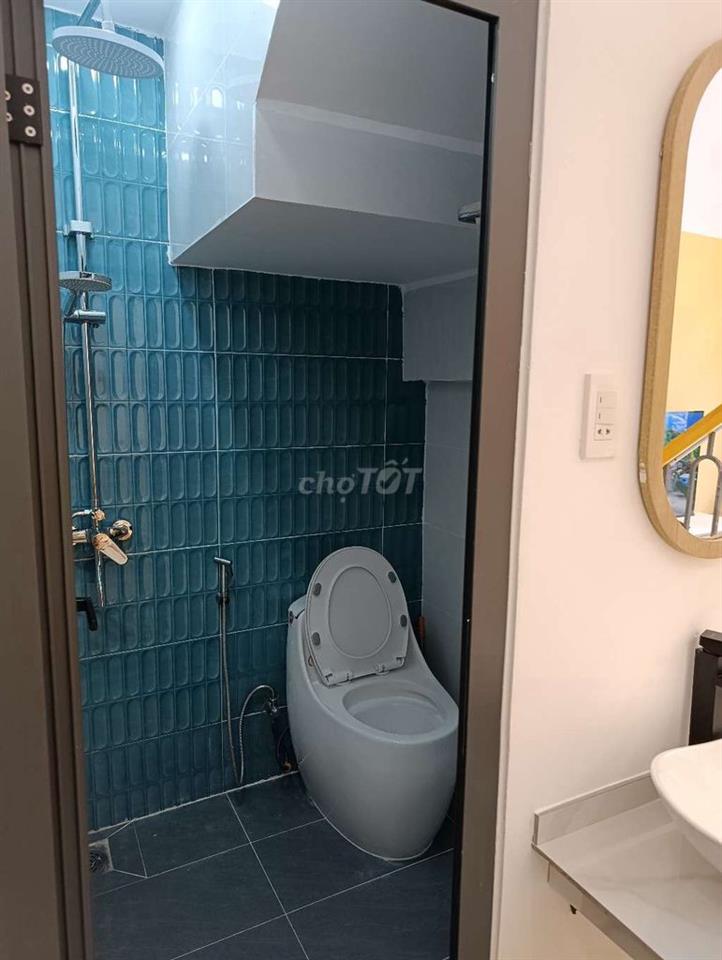 Nhà 2 Tầng ,3 PN , 2 WC Gần Đ. Quang Trung GV