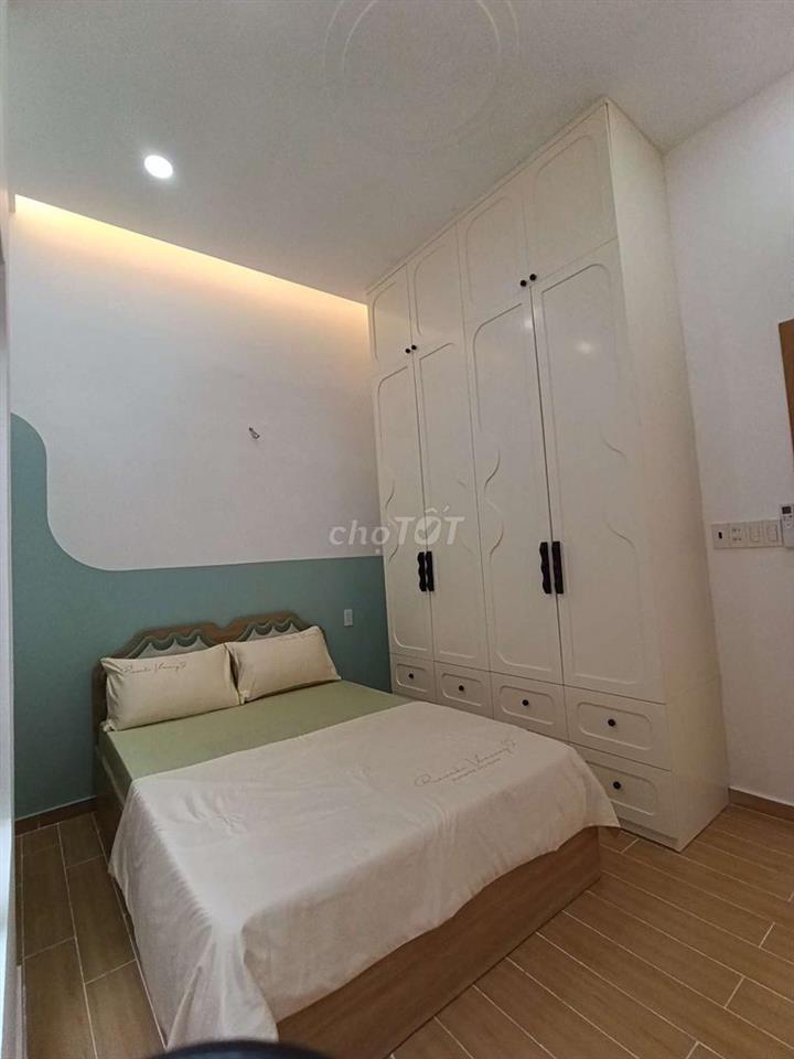Nhà 2 Tầng ,3 PN , 2 WC Gần Đ. Quang Trung GV