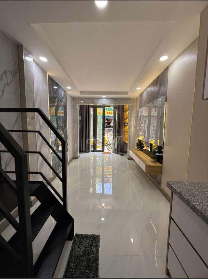 Nhỉnh 2 đồng Kiếm Nhà Mặt Tiền vửa ở Vừa Kinh Doanh ! 