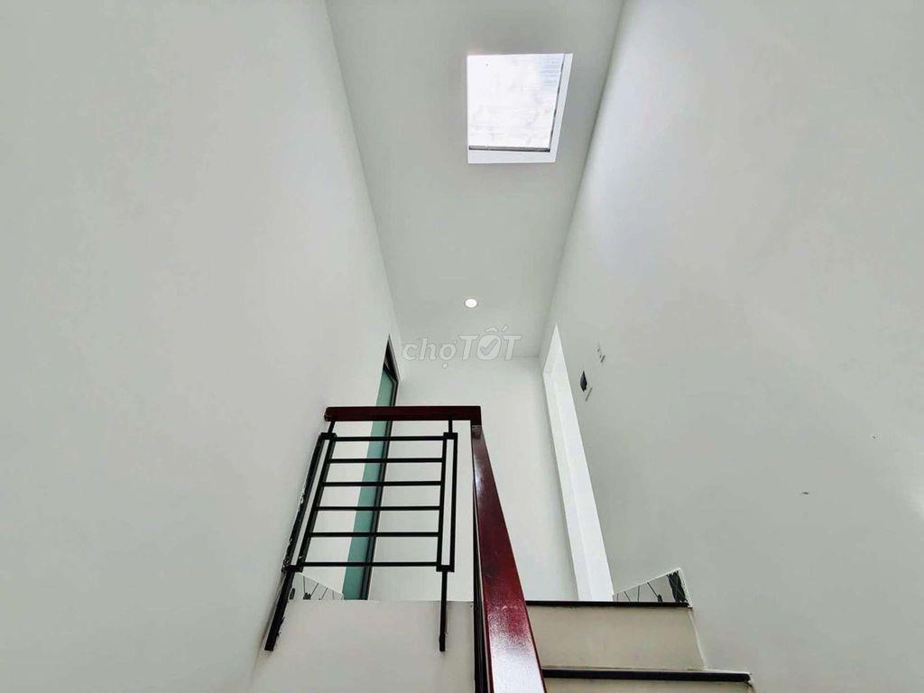 Nhà Đẹp - Giá mềm Cho Anh Chị Đây ! Nhỉnh 4 Đ