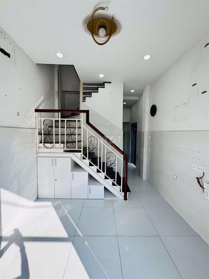 NHÀ NGON / HXH / SHR / HOÀN CÔNG ĐỦ/ HƠN 21 m2 /2pn,2wc /DTSD 42,4 m2