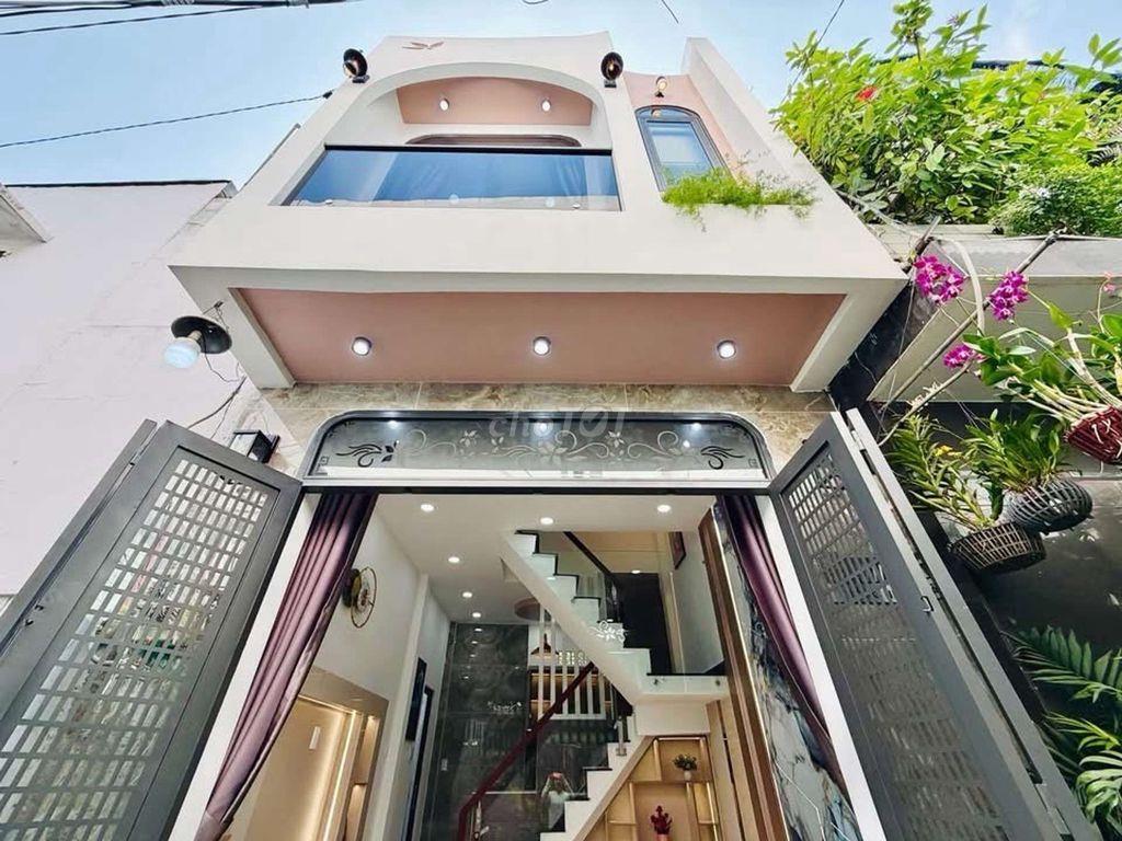 NHÀ ĐẸP CHO VC TRẺ / 22m2/ NỞ HẬU/ HẺM 4M/ KHÔNG QUI HOẠCH/LOTTE MART