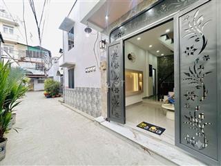 NHÀ ĐẸP CHO VC TRẺ / 22m2/ NỞ HẬU/ HẺM 4M/ KHÔNG QUI HOẠCH/LOTTE MART