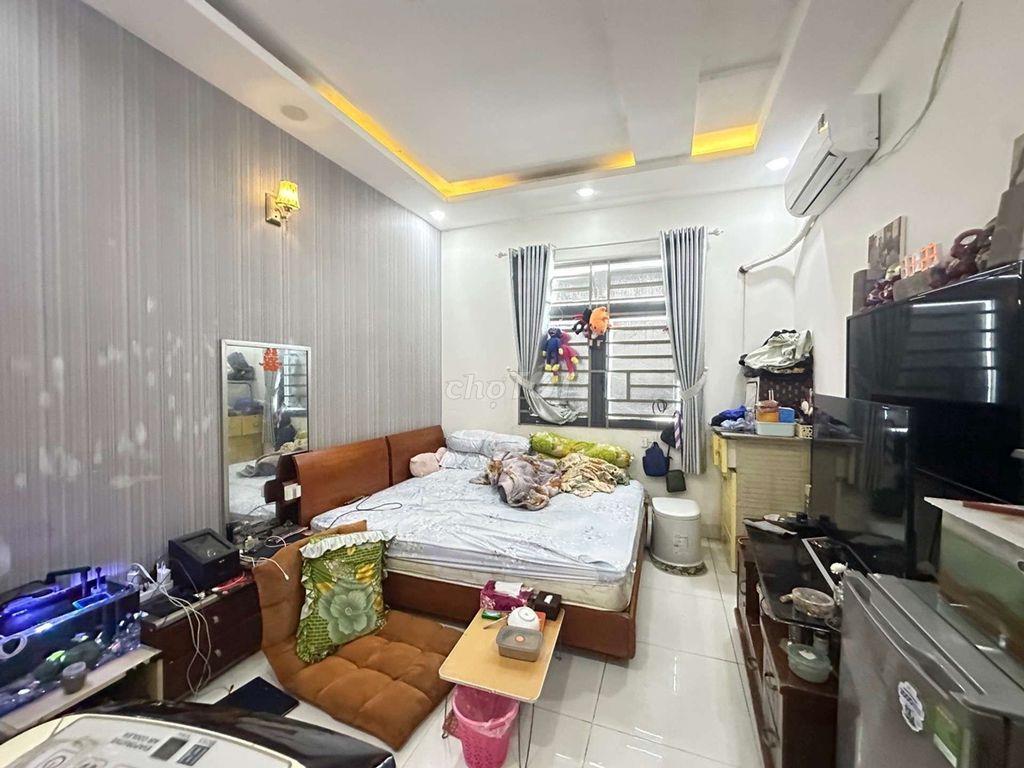NHÀ NGON HIẾM GẶP / DIỆN TÍCH LỚN / 4PN / HẺM Ô TÔ/ SỔ ĐẸP /LÊ ĐỨC THỌ
