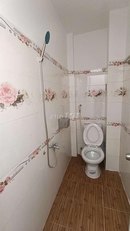 NHÀ GIÁP GÒ VẤP / 40 M2/ 2 TẦNG /2PN / TTH - GIÁ NHỈNH 2 TỶ