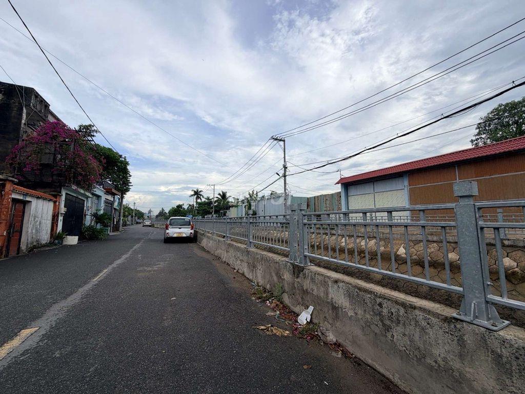 NHỈNH 2 Đ / TA CÓ NGAY MIẾNG THỔ CƯ 62 M2 TẠI THẠNH XUÂN / Q12