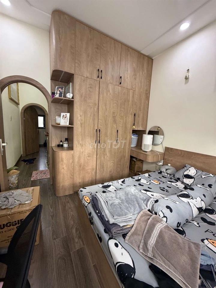 NHÚ 4 Đ/ CÓ NHÀ NỞ HẬU 27 M2 / H.ĐÔNG NAM , 2 PN, 2WC