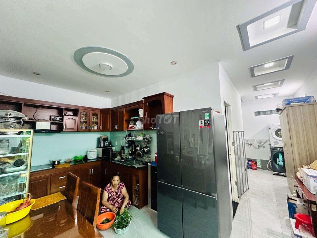 M335/NHÀ ĐẸP MỚI 81 M2/5PN /HẺM XE TẢI TRÁNH/ LÊ VĂN KHƯƠNG /TTH