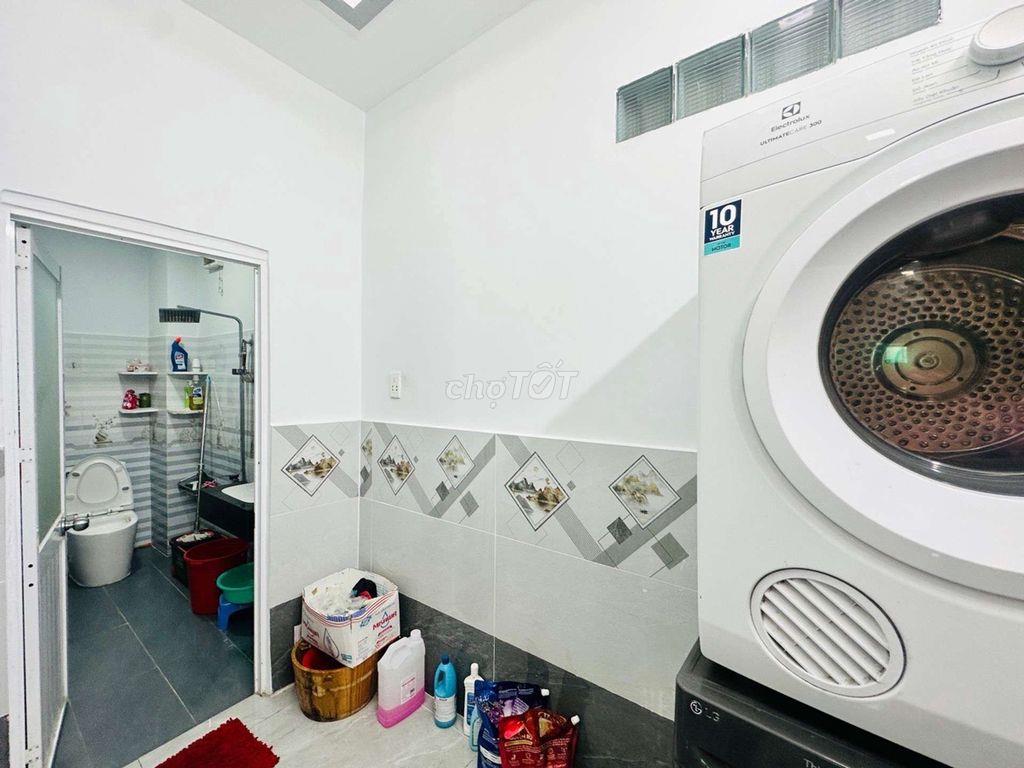 M335/NHÀ ĐẸP MỚI 81 M2/5PN /HẺM XE TẢI TRÁNH/ LÊ VĂN KHƯƠNG /TTH