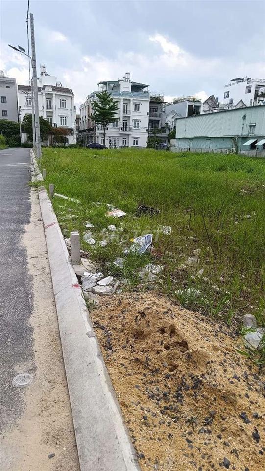 M 327/  4 TỶ 4 / 94 M 2 ( 4*23,5 ) ĐẤT Ở ĐÔ THỊ ,ĐƯỜNG NHỰA 5 M .