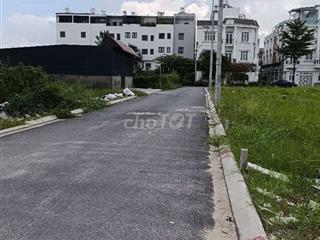M 327/  4 TỶ 4 / 94 M 2 ( 4*23,5 ) ĐẤT Ở ĐÔ THỊ ,ĐƯỜNG NHỰA 5 M .