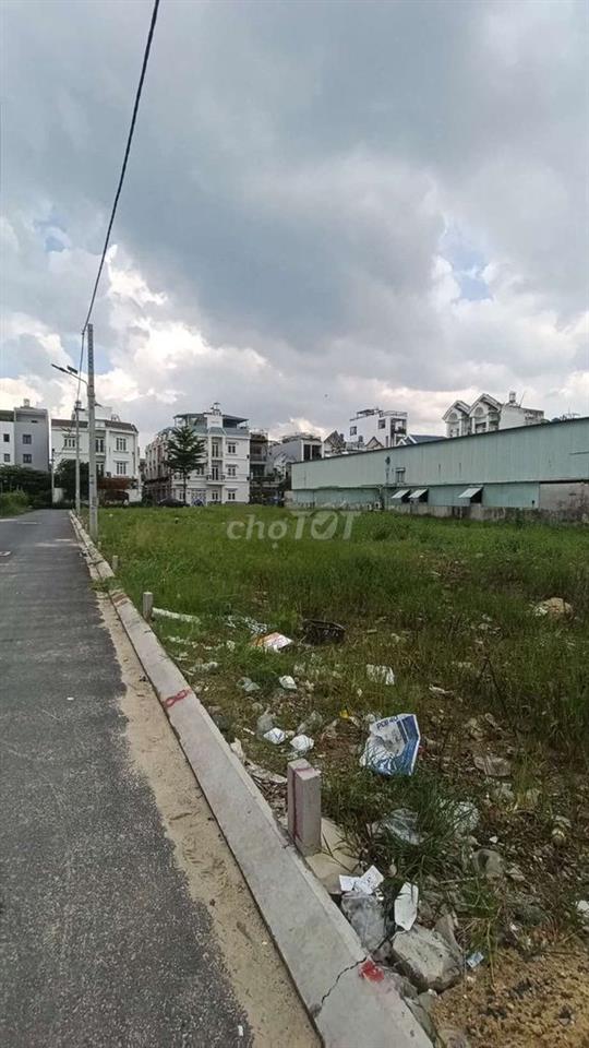 M 327/  4 TỶ 4 / 94 M 2 ( 4*23,5 ) ĐẤT Ở ĐÔ THỊ ,ĐƯỜNG NHỰA 5 M .
