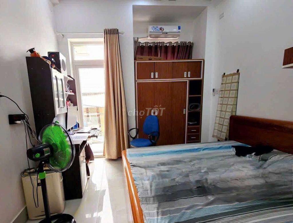 nhà cần bán gấp