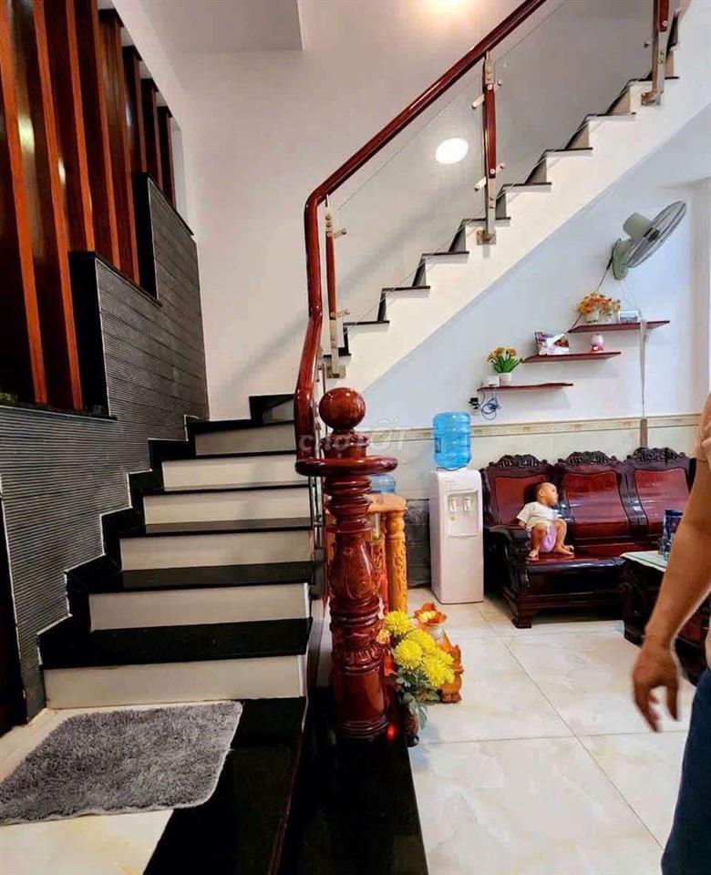 nhà cần bán gấp