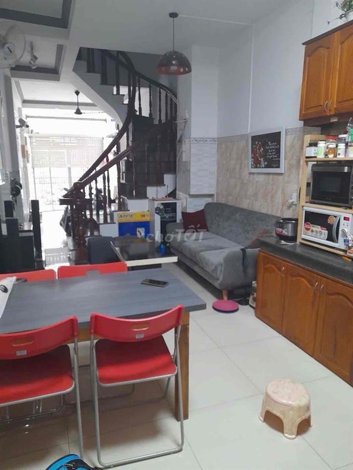 NHÀ 4 TẦNG HẺM XE HƠI ĐƯỜNG NGUYỄN OANH GIÁ 7 TỶ 9 .