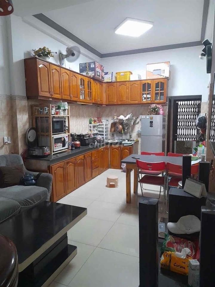 NHÀ 4 TẦNG HẺM XE HƠI ĐƯỜNG NGUYỄN OANH GIÁ 7 TỶ 9 .