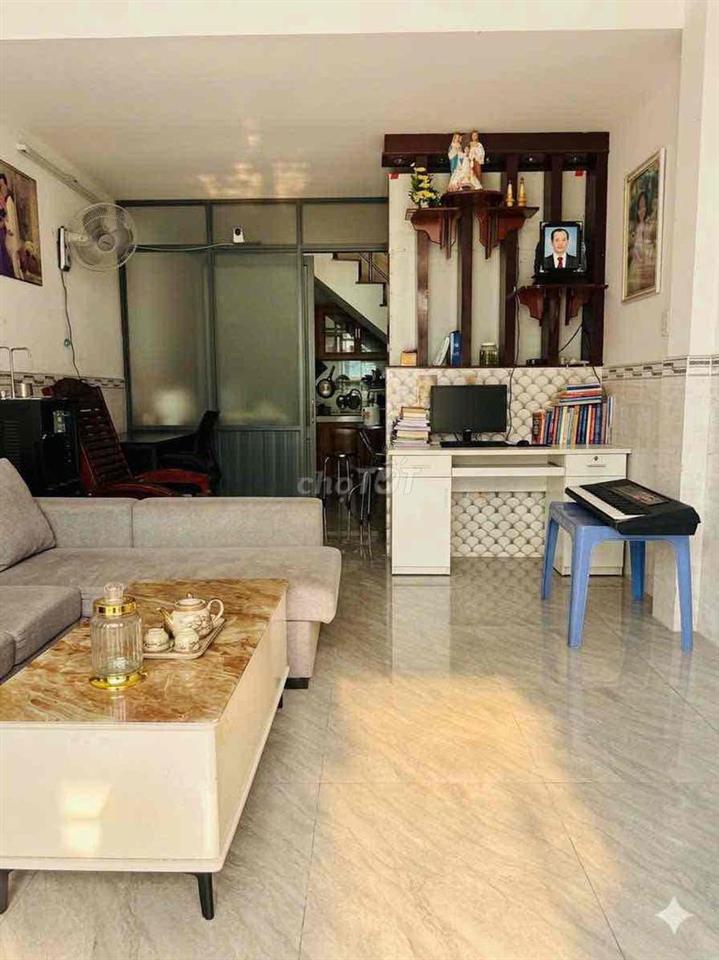 NHÀ HẺM XE HƠI THÔNG  ĐƯỞNG THỐNG NHẤT KHOẢNG 100M. GIÁ : 3 TỶ 99
