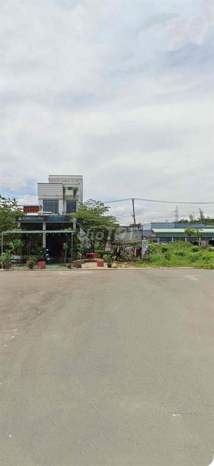 ĐẤT THỔ CƯ  ĐƯỜNG NGUYỄN TRUNG TRỰC GẦN KCN THUẬN ĐẠO  GIÁ : 900TR.