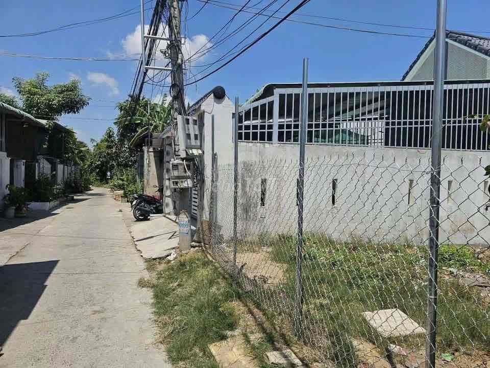 BÁN ĐẤT NGAY CHỢ BÌNH ÂN NGANG 6 X 21 M2 GIÁ : 950. TR