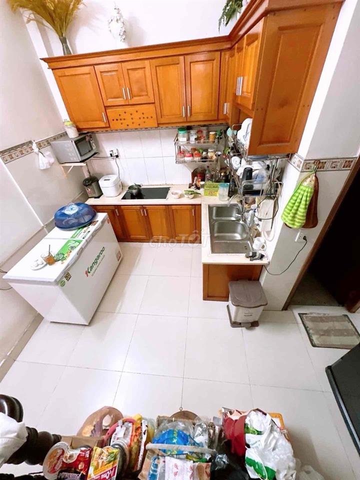 BÁN NHÀ  HẺM XE  HƠI GẦN KCN CẦU TRÀM CHỈ : 1 TỶ 650