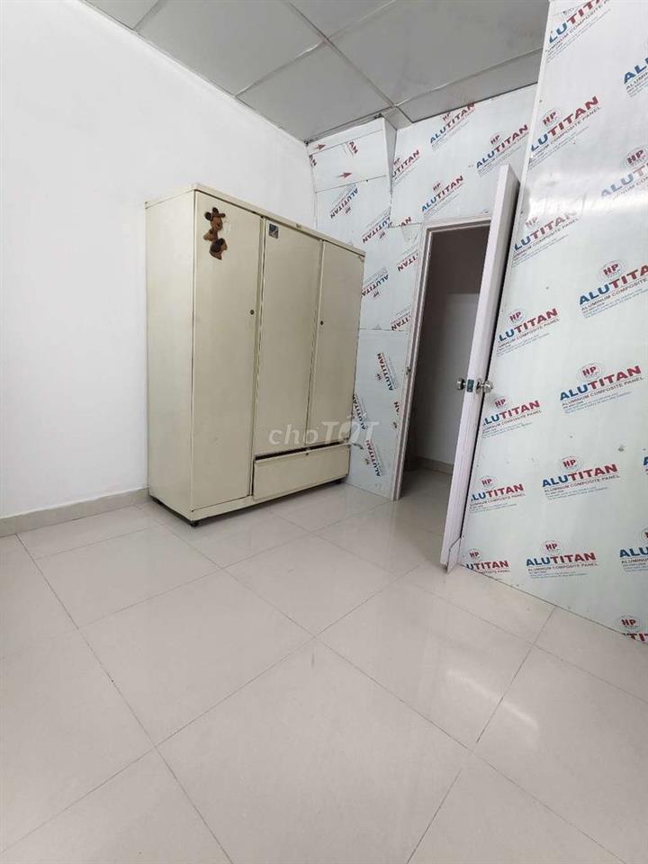 [ 3PN ] Nhà NC Hẻm 2m Cách Mạng Tháng Tám 1 Trệt 3 Lầu 3 phòng ngủ