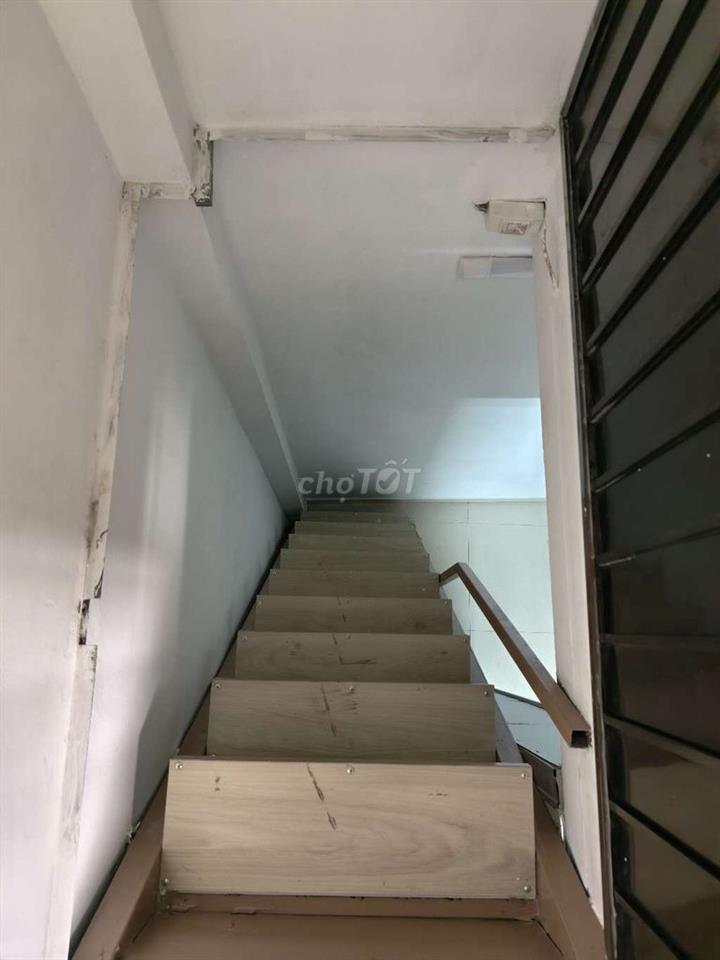 [ 3PN ] Nhà NC Hẻm 2m Cách Mạng Tháng Tám 1 Trệt 3 Lầu 3 phòng ngủ