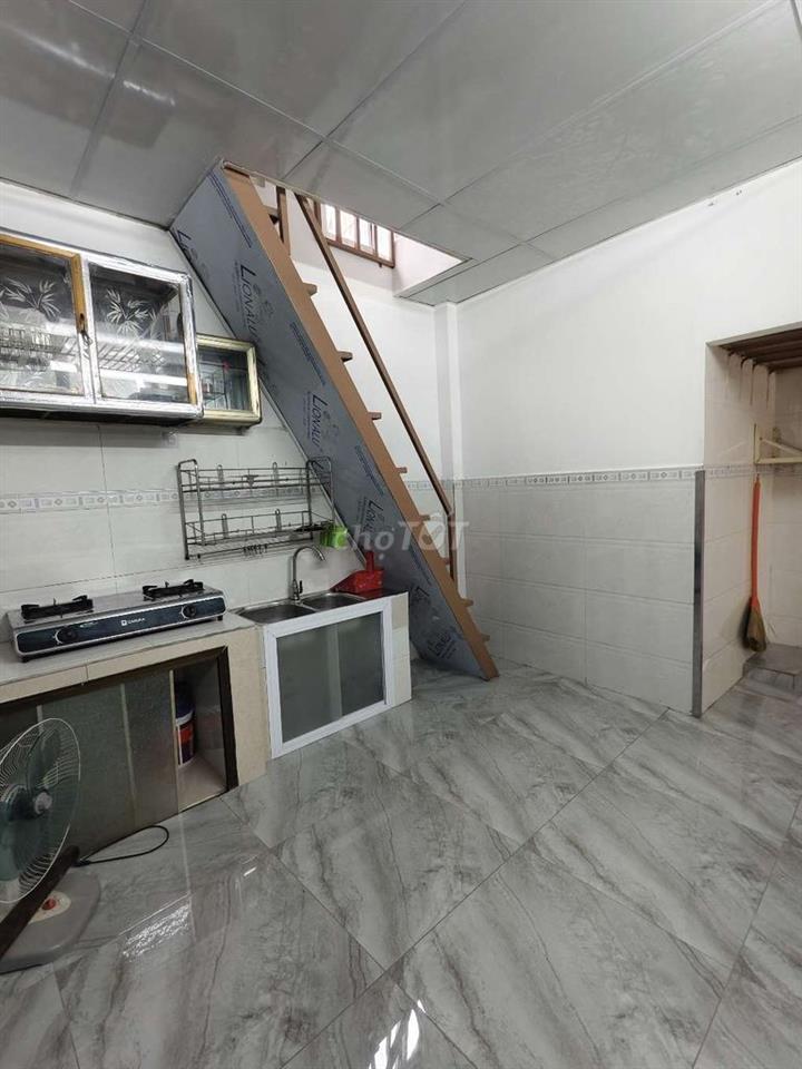 [ 3PN ] Nhà NC Hẻm 2m Cách Mạng Tháng Tám 1 Trệt 3 Lầu 3 phòng ngủ